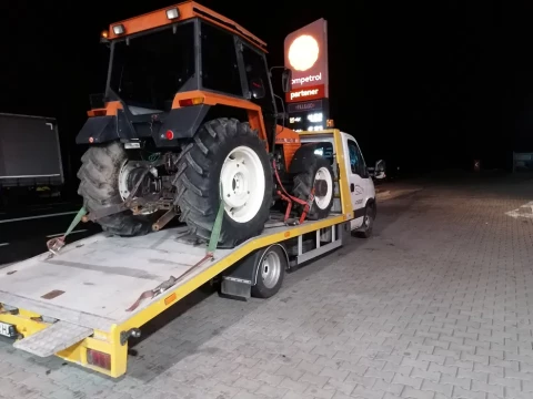 Tractări auto 24h